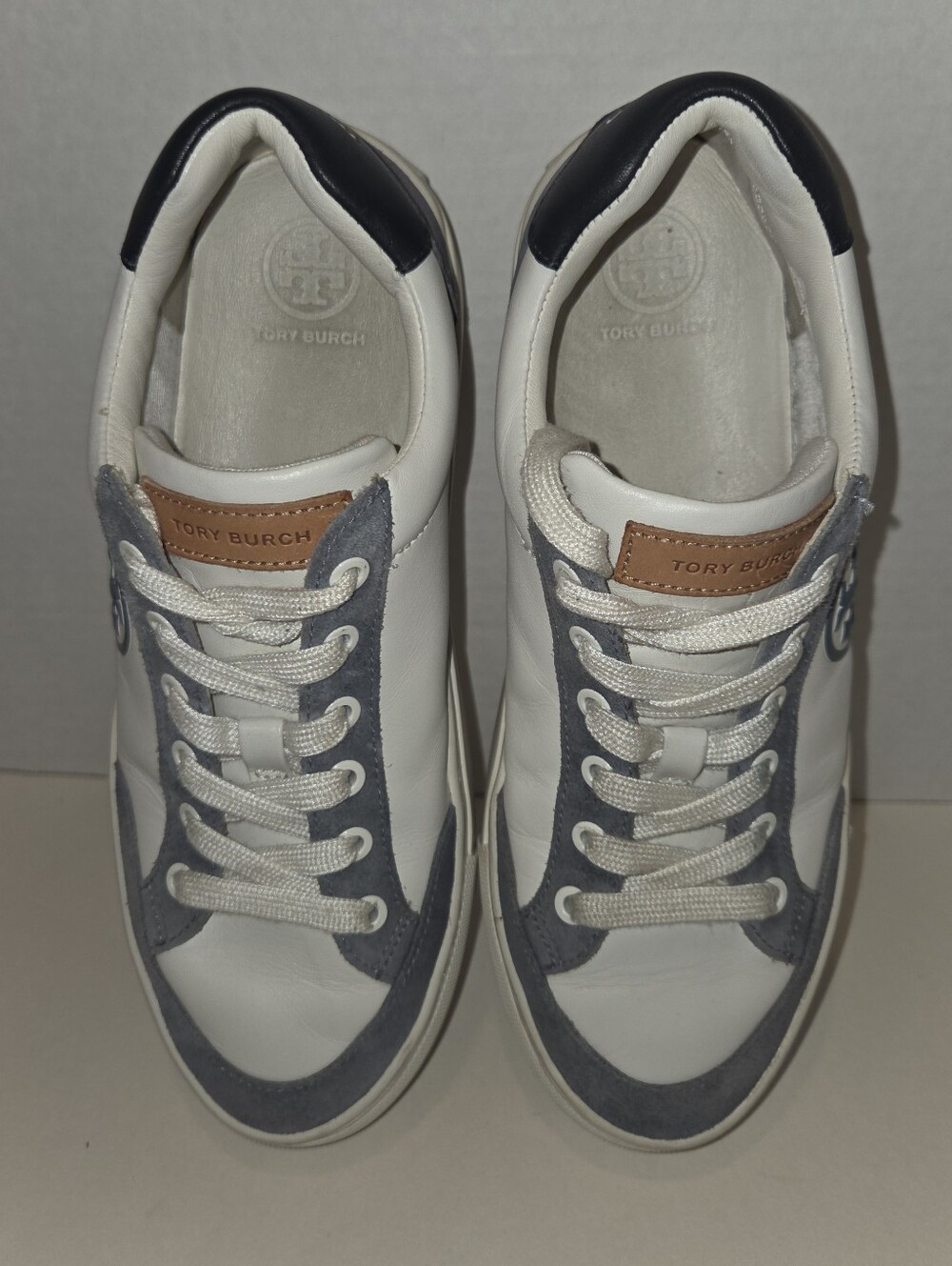 Tory Burch Howell court sneakers in white and Gray leather Logo Shoes Size 6M - Picture 6 of 8